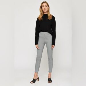 DYNAMITE ‘Christy’ Black and White Houndstooth High Rise Skinny Pant - Size XS